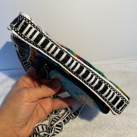 Cayman Islands and Dolphin Small Crossbody Bag - Picture 6 of 13